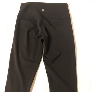 Lulu lemon sz6 Wunder Under crop leggings